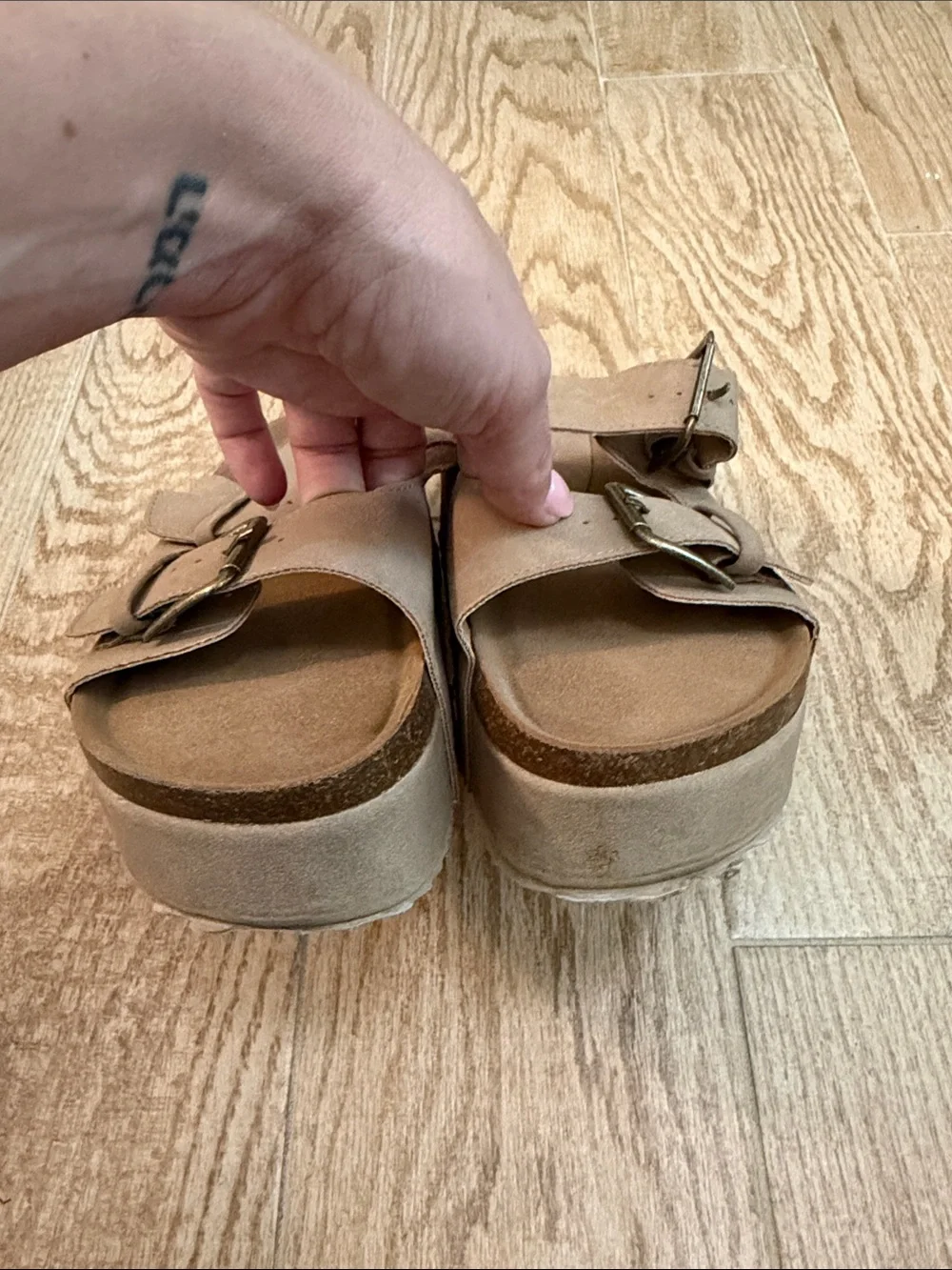 Platform sandals